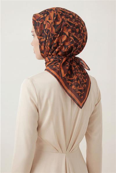 Pamuk Karışımlı Eşarp Turuncu Retro Geometrik Desenli Soft Dokulu Kaymaz 90x90