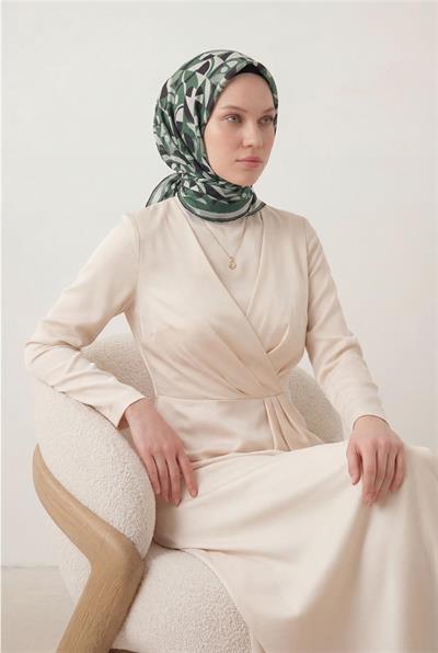 Pamuk Karışımlı Eşarp Yeşil Retro Geometrik Desenli Soft Dokulu Kaymaz 90x90