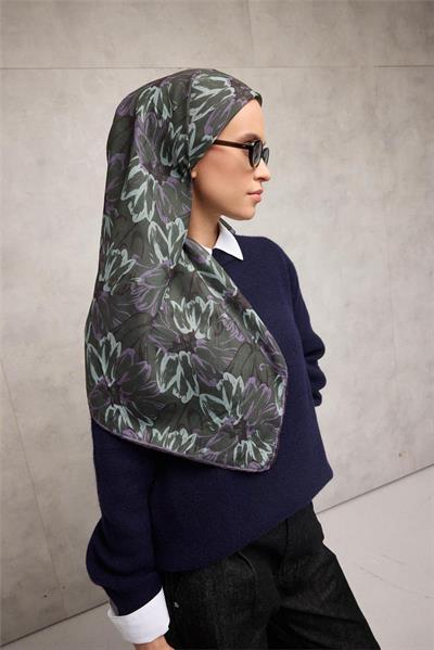 Pamuk Polyester Eşarp Kına Yeşili-Eflatun Mor Su Yeşili Botanik Desenli Soft Dokulu Tok Duruşlu 90x90