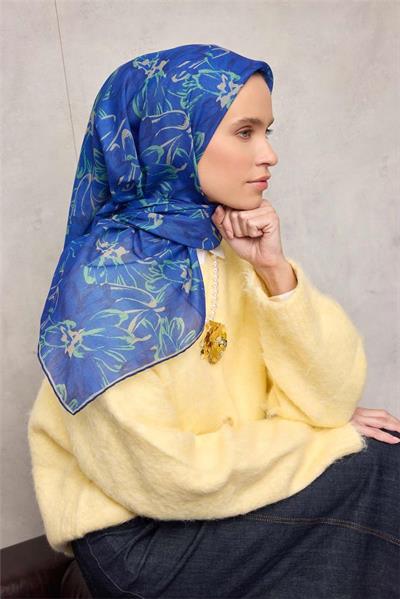 Pamuk Polyester Eşarp Saks-Karamel Yeşil Lacivert Botanik Desenli Soft Dokulu Tok Duruşlu 90x90