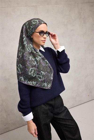 Pamuk Polyester Eşarp Kına Yeşili-Eflatun Mor Su Yeşili Botanik Desenli Soft Dokulu Tok Duruşlu 90x90