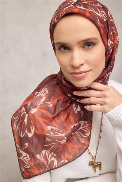 Pamuk Polyester Eşarp Kahverengi-Turuncu Bej Siyah Botanik Desenli Soft Dokulu Tok Duruşlu 90x90
