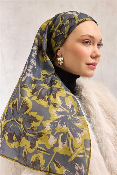 Pamuk Polyester Eşarp Vizon Büyük Papatya Desenli Soft Dokulu Kaymaz 90x90