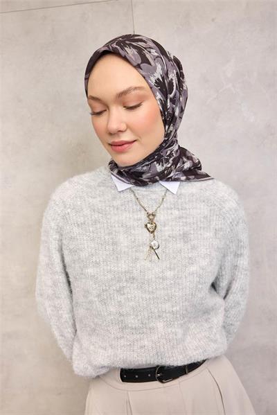 Pamuk Polyester Eşarp Siyah Büyük Papatya Desenli Soft Dokulu Kaymaz 90x90