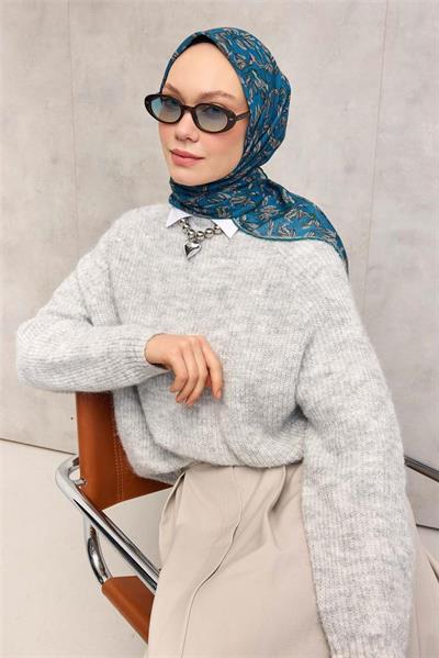 Pamuk Polyester Soft Eşarp Mavi Çiçek Desenli Kaymaz Dokulu 90x90