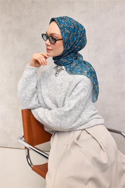 Pamuk Polyester Soft Eşarp Mavi Çiçek Desenli Kaymaz Dokulu 90x90