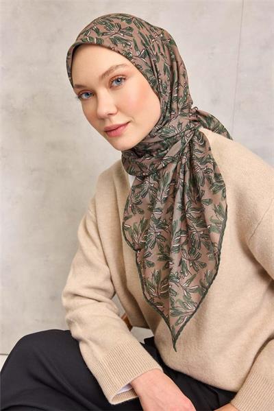 Pamuk Polyester Soft Eşarp Sütlü Kahve Çiçek Desenli Kaymaz Dokulu 90x90