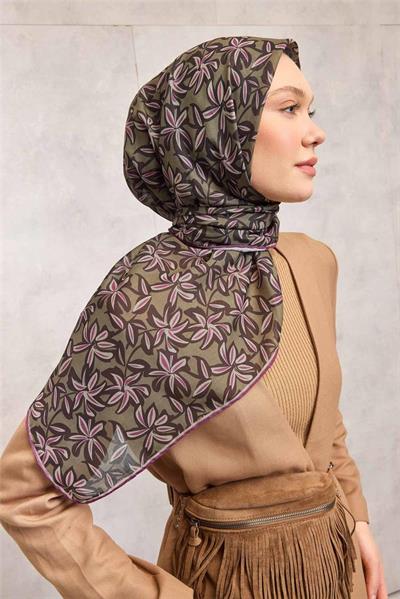 Pamuk Polyester Soft Eşarp Asker Yeşili Flora Desenli Kaymaz Dokulu 90x90