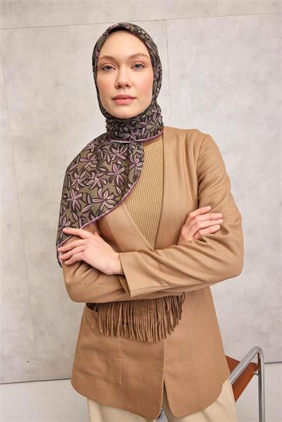 Pamuk Polyester Soft Eşarp Asker Yeşili Flora Desenli Kaymaz Dokulu 90x90