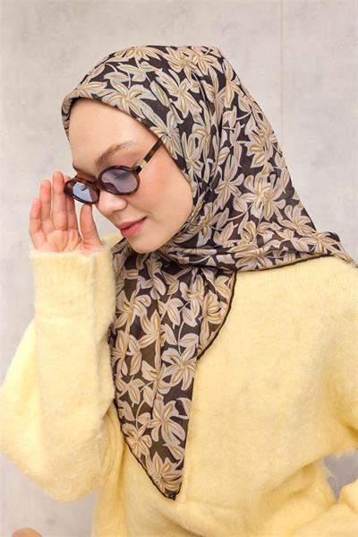 Pamuk Polyester Soft Eşarp Koyu Siyah Flora Desenli Kaymaz Dokulu 90x90