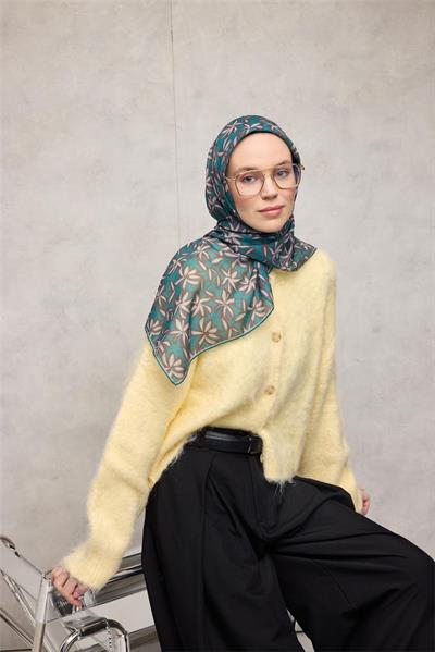 Pamuk Polyester Soft Eşarp Patina Yeşili Flora Desenli Kaymaz Dokulu 90x90