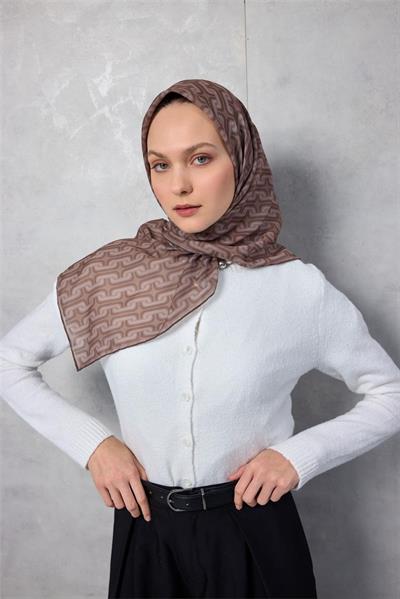Pamuk Polyester Soft Eşarp Geometrik Desen Sütlü Kahve 90x90