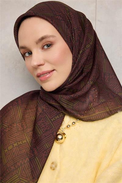 Pamuk Polyester Soft Eşarp Soluk Siyah Geometrik Desenli Kaymaz Dokulu Tok Duruşlu 90x90