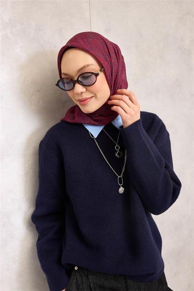 Pamuk Polyester Soft Eşarp Mor Geometrik Desenli Kaymaz Tok Duruşlu 90x90