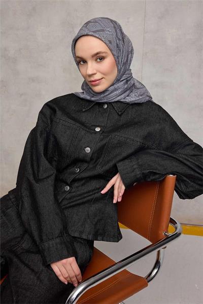 Pamuk Polyester Soft Eşarp Koyu Gri Geometrik Desenli Kaymaz Tok Duruşlu 90x90