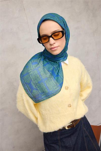 Pamuk Polyester Soft Eşarp Koyu Lacivert Geometrik Desenli Kaymaz Tok Duruşlu 90x90