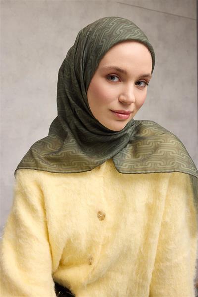 Pamuk Polyester Soft Eşarp Geometrik Desen Zümrüt Yeşili 90x90