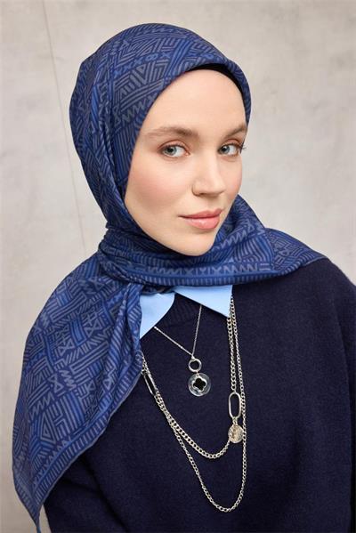 Pamuk Polyester Soft Eşarp Gece Mavisi Geometrik Desenli Kaymaz Tok Duruşlu 90x90