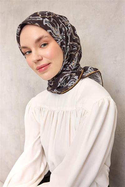 Pamuk Polyester Soft Eşarp Soluk Hardal Lilyum Desenli Tok Duruşlu 90x90