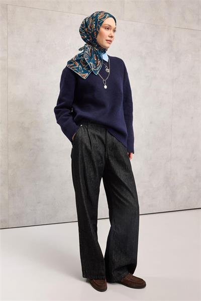 Pamuk Polyester Soft Eşarp Koyu Mavi Soyut Desenli Tok Duruşlu 90x90