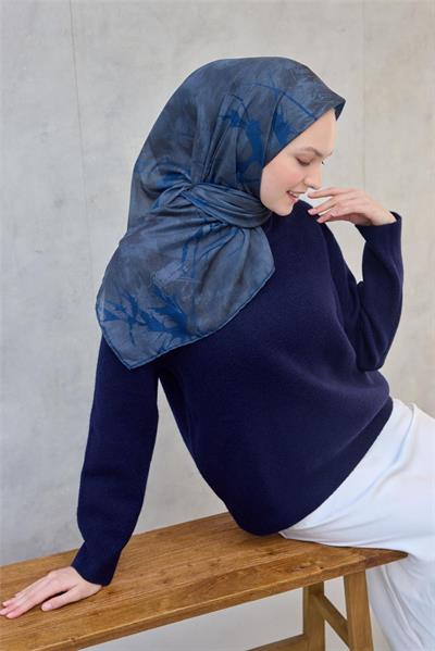 Pamuk Polyester Soft Eşarp Yaprak Desen Indigo 90x90