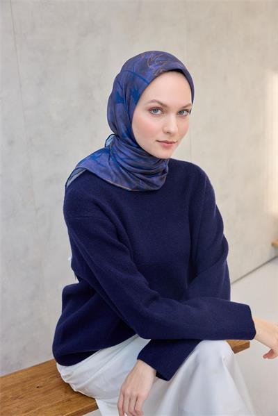 Pamuk Polyester Soft Eşarp Yaprak Desen Violet 90x90