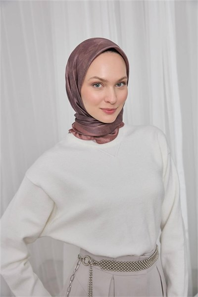 Polyester Karışımlı Shiny Eşarp Soğan Kabuğu Etnik Desenli Parlak Dokulu 90X90