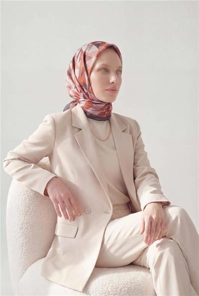 Shiny Dokulu Eşarp Turuncu Mürdüm Tonlu Geometrik Desenli Su Tutmaz Parlak 90x90