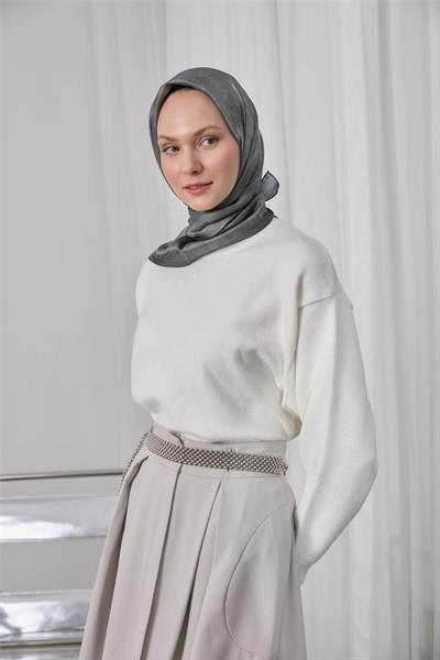 Polyester Karışımlı Shiny Eşarp Gri Etnik Desenli Parlak Dokulu 90x90
