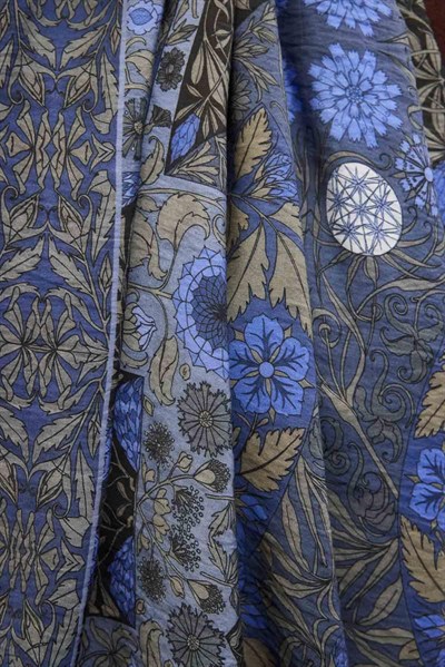 Urban Hours Floral Motif Desen Indigo Mayda Şal 190x70