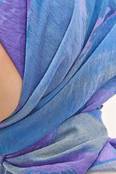 Olinda İpek Karışımlı Eşarp Soyut Desen Mavi Lila 90x90