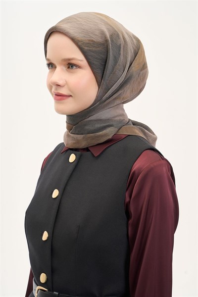 Olinda İpek Karışımlı Eşarp Soyut Desen Açık Kahverengi 90x90