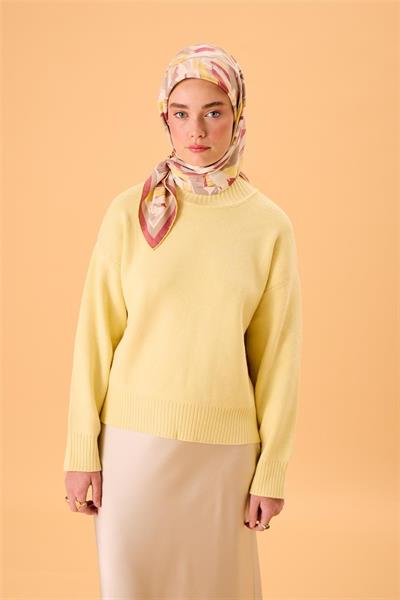 Organik Pamuk İpek Eşarp Rose-Butter Yellow-Gri-Beyaz Desenli Kaymaz Tok Duruşlu 90x90