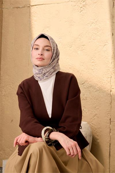 İnce Pamuk Soft Eşarp Vizon-Bej Pastel Mor Desenli  Nefes Alan Tok Duruşlu 90x90