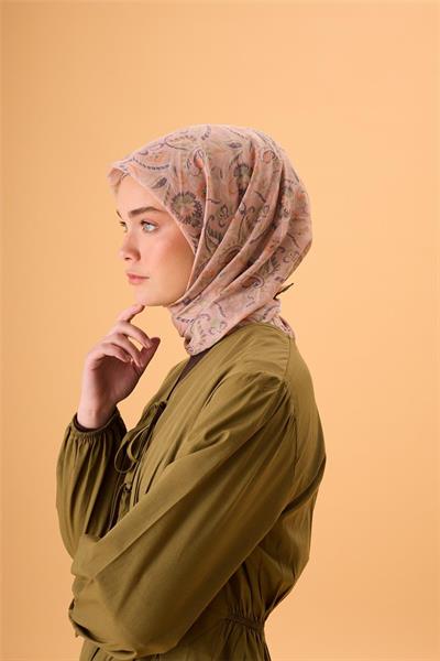 İnce Pamuk Soft Eşarp Pudra Pembe-Yeşil Desenli Kaymaz Dokulu Tok Duruşlu 90x90