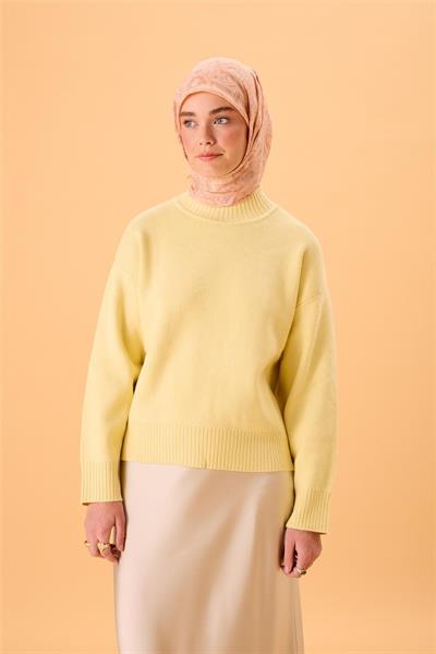 İnce Pamuk Soft Eşarp Yavruağzı-Ekru Desenli Kaymaz Dokulu Tok Duruşlu 90x90