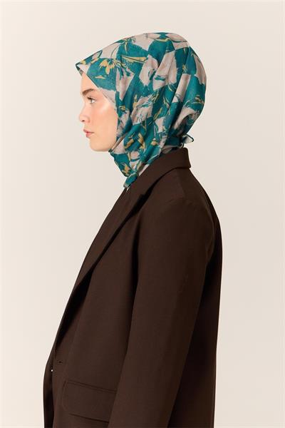 İnce Pamuk Soft Eşarp Zümrüt-Nescafe Desenli Nefes Alan Tok Duruşlu 90x90