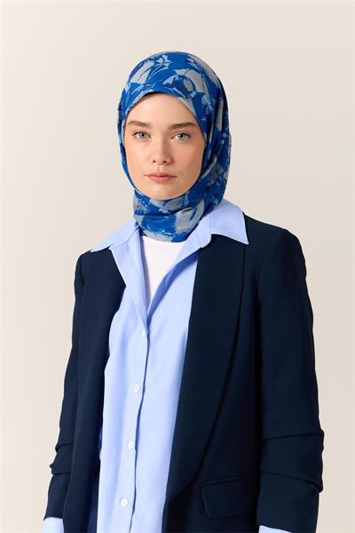 İnce Pamuk Soft Eşarp Saks-Gümüş Desenli Nefes Alan Tok Duruşlu 90x90