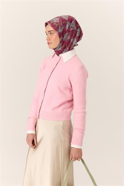 İnce Pamuk Soft Eşarp Pastel Pembe-Gri Desenli Kaymaz Dokulu Tok Duruşlu 90x90