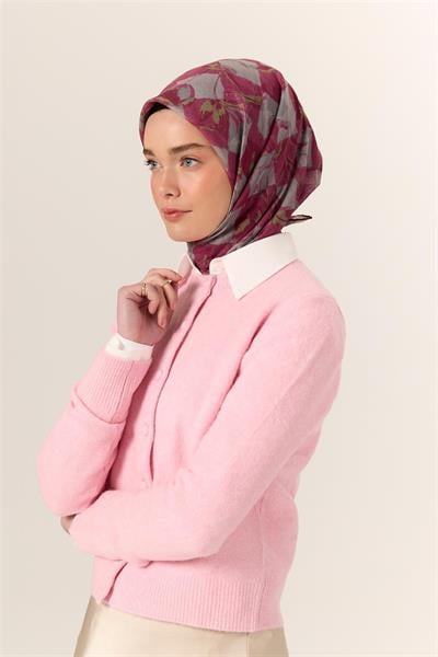İnce Pamuk Soft Eşarp Pastel Pembe-Gri Desenli Kaymaz Dokulu Tok Duruşlu 90x90