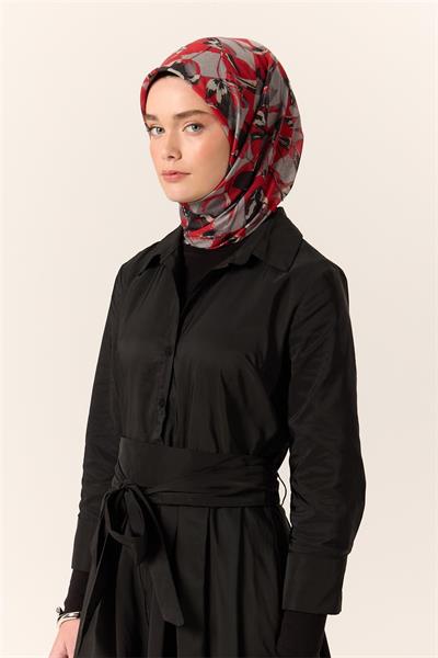 İnce Pamuk Soft Eşarp Kırmızı-Gri Desenli Kaymaz Dokulu Tok Duruşlu 90x90