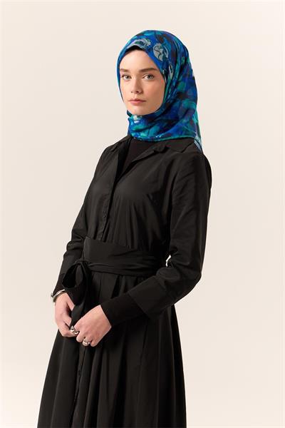 İnce Pamuk Eşarp Patina Yeşili Gece Mavisi Desenli Kaymaz Tok Duruşlu 90x90
