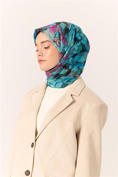 İnce Pamuk Soft Eşarp Mavi-Bebe Mavi Desenli Kaymaz Dokulu Tok Duruşlu 90x90