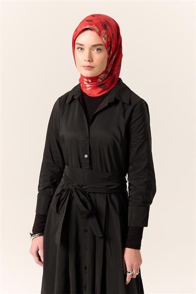 İnce Pamuk Soft Eşarp Kırmızı-Siyah Desenli Kaymaz Dokulu Tok Duruşlu 90x90