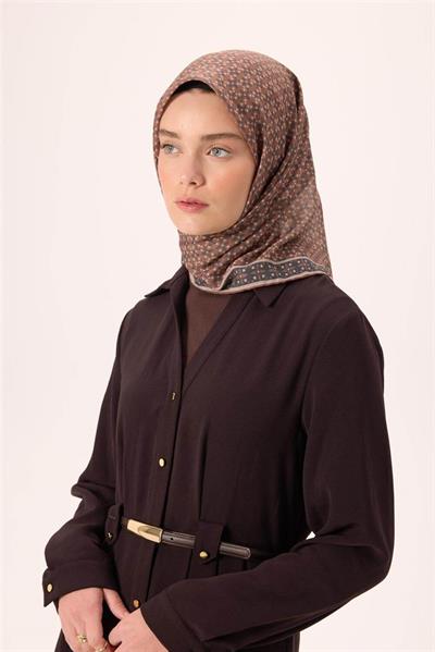 İnce Pamuk Soft Eşarp Kahverengi-Petrol Yeşili Vizon Desenli Kaymaz Dokulu Nefes Alan 90x90