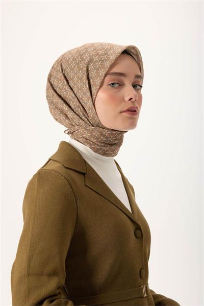 İnce Pamuk Soft Eşarp Turuncu-Yeşil Kahve Vizon Desenli Kaymaz Dokulu Nefes Alan 90x90