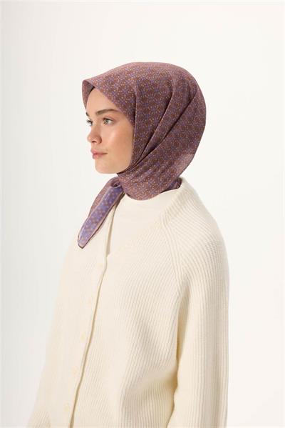 İnce Pamuk Soft Eşarp Violet-Kahverengi Vizon Desenli Kaymaz Dokulu Nefes Alan 90x90