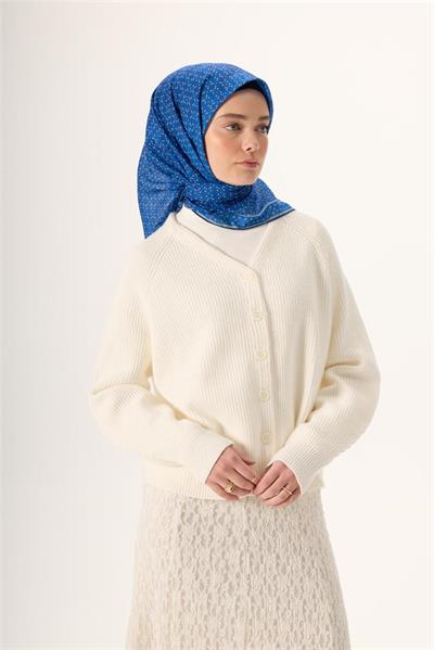 İnce Pamuk Soft Eşarp Mavi-Lacivert Desenli Tok Duruşlu Kaymaz 90x90