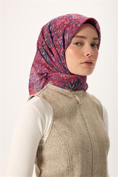 İnce Pamuk Soft Eşarp Fuşya-Patina Yeşili Desenli Kaymaz Dokulu Tok Duruşlu 90x90