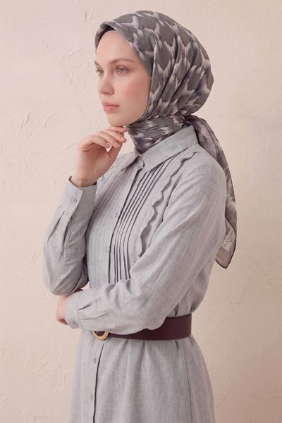 Pamuk Karışımlı Soft Eşarp Zikzak Akış Desen Yağ Yeşili 90x90